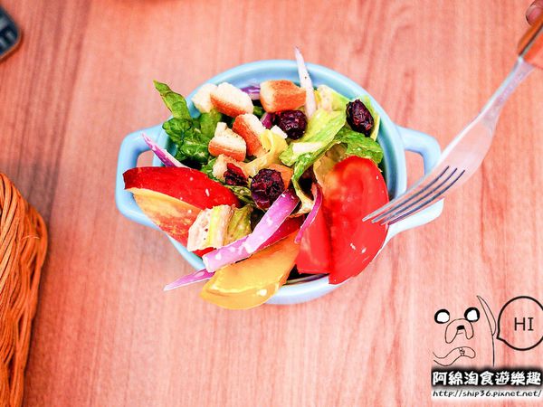 【桃園早午餐】小咩手作輕食廚房-女孩最愛!!色彩繽紛可愛小店．早午餐/漢堡/甜點/咖啡