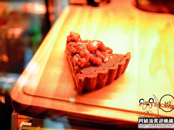 【桃園早午餐】小咩手作輕食廚房-女孩最愛!!色彩繽紛可愛小店．早午餐/漢堡/甜點/咖啡