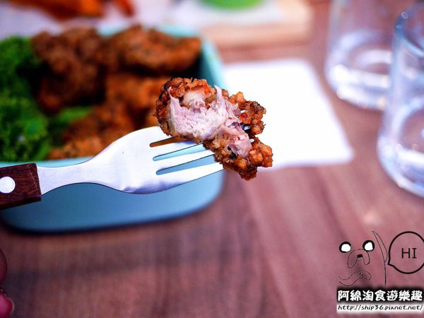 【桃園早午餐】小咩手作輕食廚房-女孩最愛!!色彩繽紛可愛小店．早午餐/漢堡/甜點/咖啡