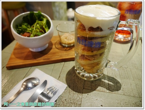 Is Taiwan Is Chocolate(圓山分店): Is Taiwan Is Chocolate 品台灣手作甜品~來杯啤酒鬆餅配滷雞巧?