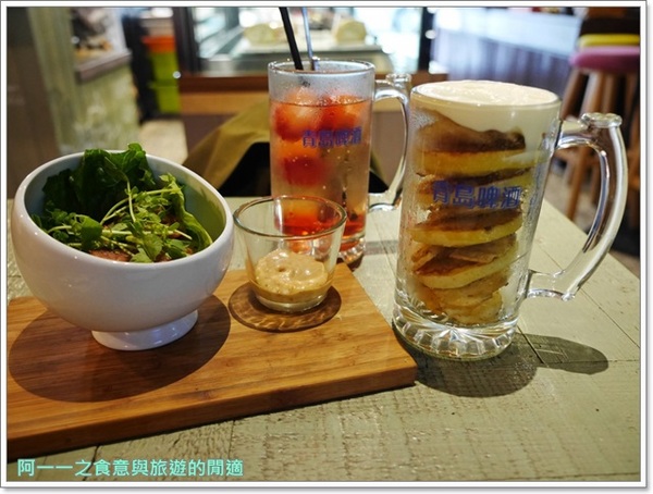 Is Taiwan Is Chocolate(圓山分店): Is Taiwan Is Chocolate 品台灣手作甜品~來杯啤酒鬆餅配滷雞巧?