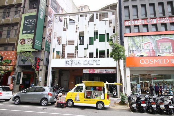 【桃園餐廳】布納咖啡館&義斯特時尚創作料理&義斯特P&R義大利麵-Hellmann's美玉白汁沙拉醬百搭美味好餐點