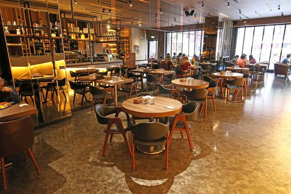 【桃園餐廳】布納咖啡館&義斯特時尚創作料理&義斯特P&R義大利麵-Hellmann's美玉白汁沙拉醬百搭美味好餐點