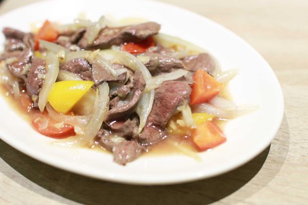 【台北餐廳】牛ㄅㄟㄅㄟ-台灣溫體黃牛涮牛肉火鍋，美味直送