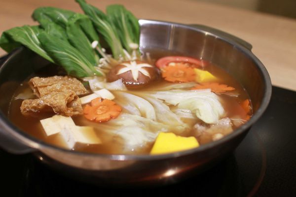 【台北餐廳】牛ㄅㄟㄅㄟ-台灣溫體黃牛涮牛肉火鍋，美味直送