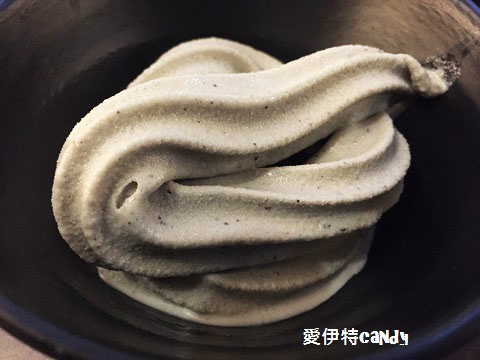 魔樂鍋：『台中逢甲_魔樂鍋』徜徉在音樂與魔術之間，平價的高檔享受