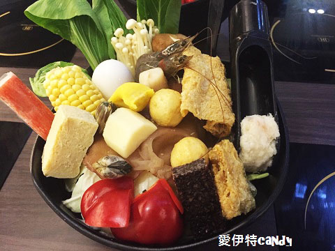 魔樂鍋：『台中逢甲_魔樂鍋』徜徉在音樂與魔術之間，平價的高檔享受