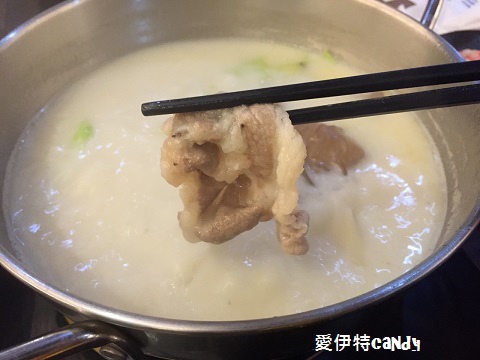 魔樂鍋：『台中逢甲_魔樂鍋』徜徉在音樂與魔術之間，平價的高檔享受