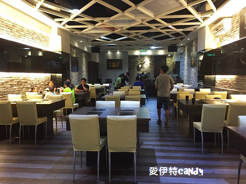 魔樂鍋：『台中逢甲_魔樂鍋』徜徉在音樂與魔術之間，平價的高檔享受