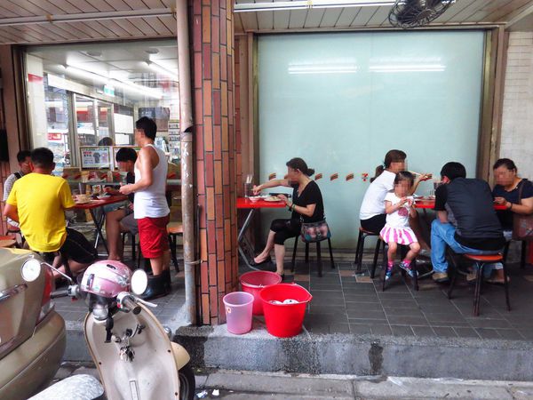 【三重美食】朱記花枝羹-超人氣排隊美食老店