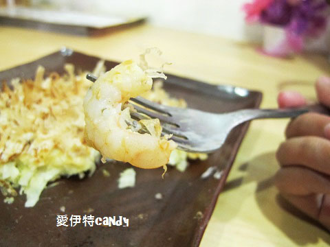 橫手屋(彰化員林店)：『彰化員林_橫手屋』特調豚骨拉麵湯頭好甜阿~~天婦羅拼盤好豐富呢！