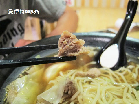 橫手屋(彰化員林店)：『彰化員林_橫手屋』特調豚骨拉麵湯頭好甜阿~~天婦羅拼盤好豐富呢！