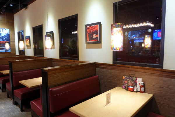 Chili's Grill & Bar 美式休閒餐廳 (大直店)：(胖樺食記)大直美麗華” Chili's 美式休閒餐廳”，超好吃的義大利麵和開胃菜/捷運劍南站/赫士盟餐飲集團