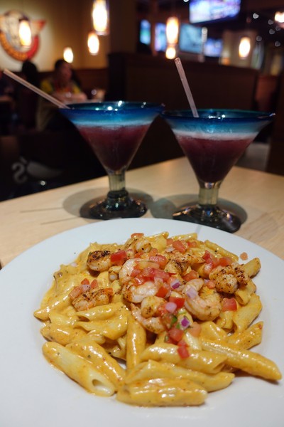 Chili's Grill & Bar 美式休閒餐廳 (大直店)：(胖樺食記)大直美麗華” Chili's 美式休閒餐廳”，超好吃的義大利麵和開胃菜/捷運劍南站/赫士盟餐飲集團