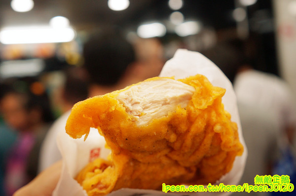 艋舺雞排(台南中正店):【台南-中西區】綜藝天王NONO打造的雞排!~饒舌天王 玖壹壹唱的