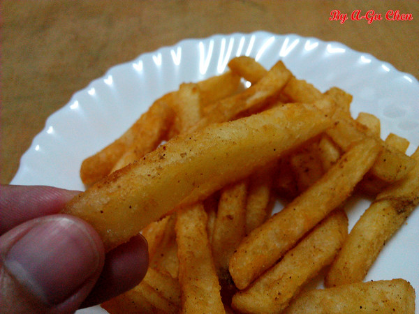 艋舺雞排(台南中正店):【臺南Ω中西區】艋舺雞排(中正店)。皮脆肉厚的大雞排