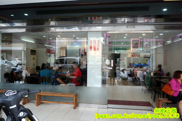 上牛村牛肉火鍋:【台南-中西區】現宰溫體牛x每天直送..意外撞見中天記者採訪~《上牛村牛肉火鍋》