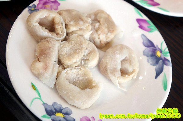 上牛村牛肉火鍋:【台南-中西區】現宰溫體牛x每天直送..意外撞見中天記者採訪~《上牛村牛肉火鍋》