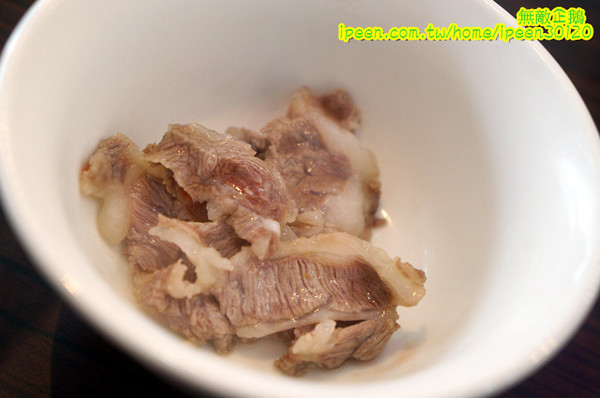 上牛村牛肉火鍋:【台南-中西區】現宰溫體牛x每天直送..意外撞見中天記者採訪~《上牛村牛肉火鍋》