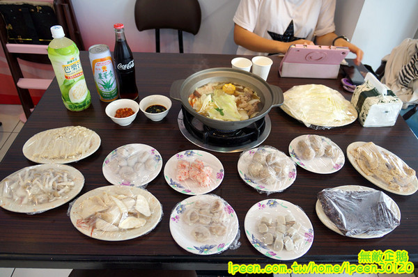 上牛村牛肉火鍋:【台南-中西區】現宰溫體牛x每天直送..意外撞見中天記者採訪~《上牛村牛肉火鍋》