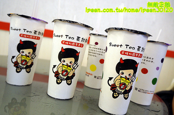 Sweet Tea 鮮奶舖 黑糖粉圓專賣店(崇德店):【台南-東區】手作黑糖粉圓+柳營鮮乳(純生乳)=青蛙撞奶...大推青蛙撞奶.青蛙總動員.檸檬愛玉.黑糖冰茶.黃金奶麥《Sweet Tea 鮮奶舖 黑糖粉圓專賣店》