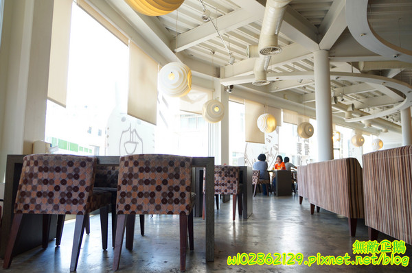 巷木shamu：【台南-安平區】巷子x掰掰啾啾...我在二樓無拘束用餐中..《巷木shamu》(內有抽獎)