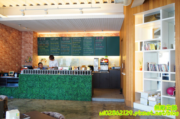 巷木shamu：【台南-安平區】巷子x掰掰啾啾...我在二樓無拘束用餐中..《巷木shamu》(內有抽獎)