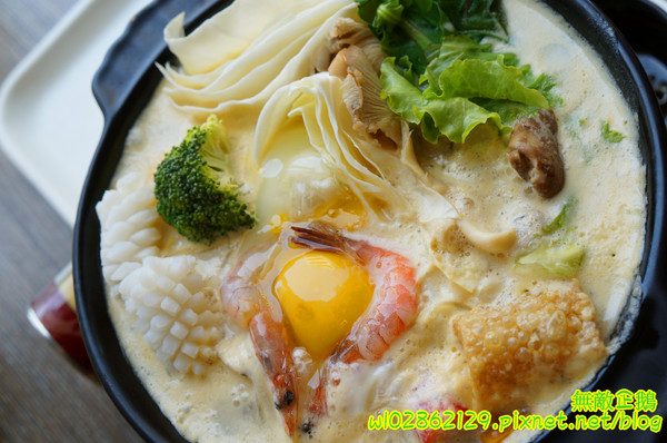 巷木shamu：【台南-安平區】巷子x掰掰啾啾...我在二樓無拘束用餐中..《巷木shamu》(內有抽獎)