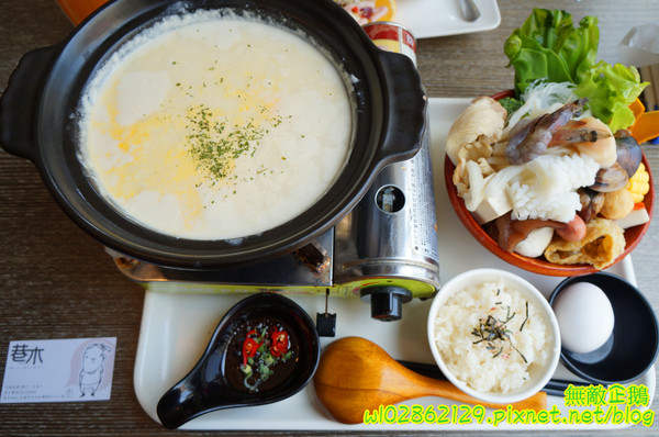 巷木shamu：【台南-安平區】巷子x掰掰啾啾...我在二樓無拘束用餐中..《巷木shamu》(內有抽獎)