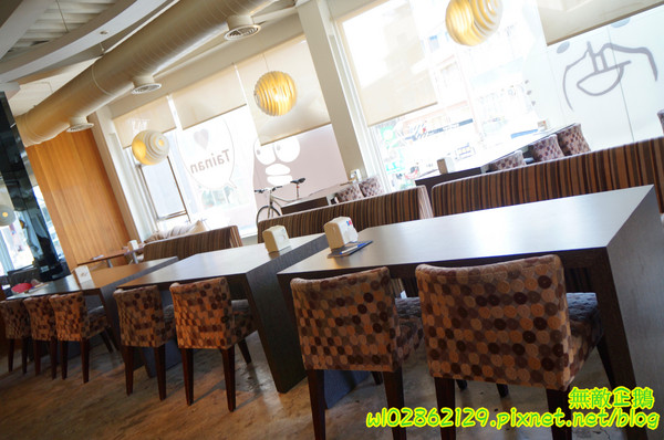 巷木shamu：【台南-安平區】巷子x掰掰啾啾...我在二樓無拘束用餐中..《巷木shamu》(內有抽獎)