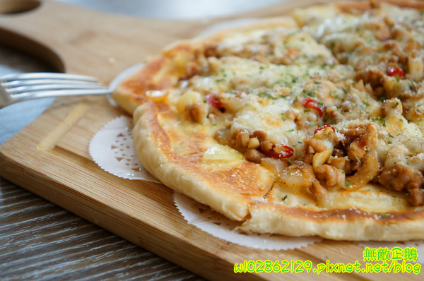 巷木shamu：【台南-安平區】巷子x掰掰啾啾...我在二樓無拘束用餐中..《巷木shamu》(內有抽獎)