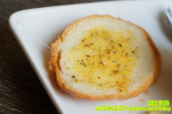 巷木shamu：【台南-安平區】巷子x掰掰啾啾...我在二樓無拘束用餐中..《巷木shamu》(內有抽獎)