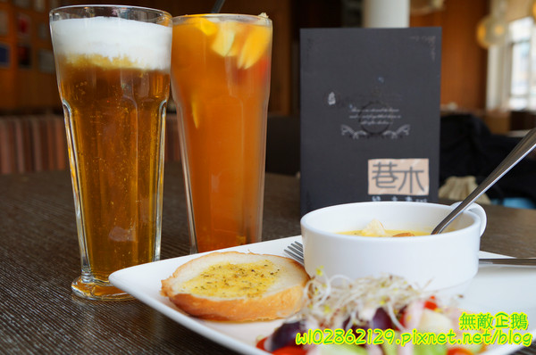 巷木shamu：【台南-安平區】巷子x掰掰啾啾...我在二樓無拘束用餐中..《巷木shamu》(內有抽獎)