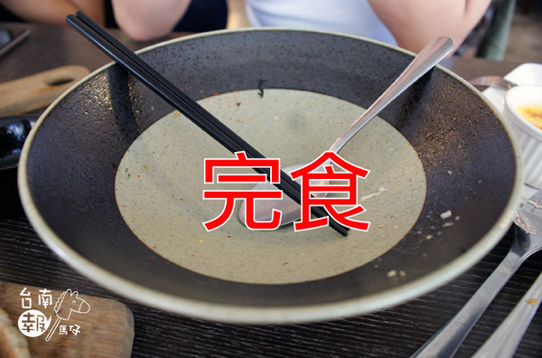 巷木shamu:【台南簡餐火鍋】【中西區】巷木Shamu|多人聚餐絕佳地點。空間寬敞、餐點好吃!