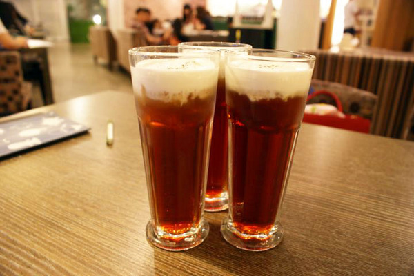 巷木shamu:【台南餐廳】【中西區】巷木Shamu|家庭日。大空間、料理多樣,價格不貴的店。