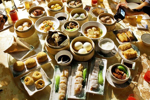 瀧澤香港大牌檔,陳治國,京華城,港式飲茶,捷運美食,現點現做,香港大排檔