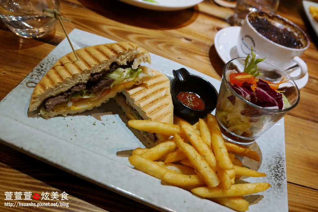 Remember Me CAFE (31).JPG