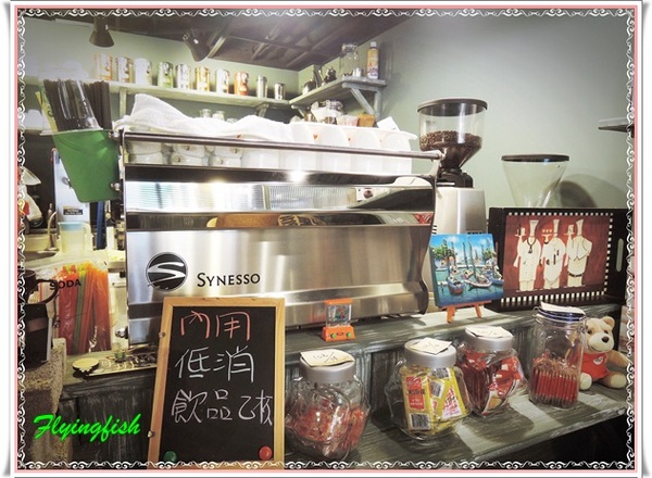 Myron cafe：✜ 用親切熱情款待客人滴赤峰街溫馨巷弄間咖啡館 -「Myron Café」(N訪) ◕‿◠｡