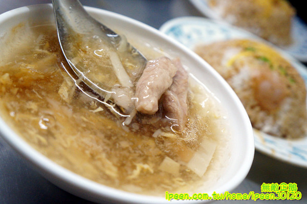 斗六 蕃薯仔炊飯:【雲林-斗六市】古早味x斗六當地小吃..必吃!!!大推蒸蛋.蒸飯.肉羹...《斗六 蕃薯仔炊飯》