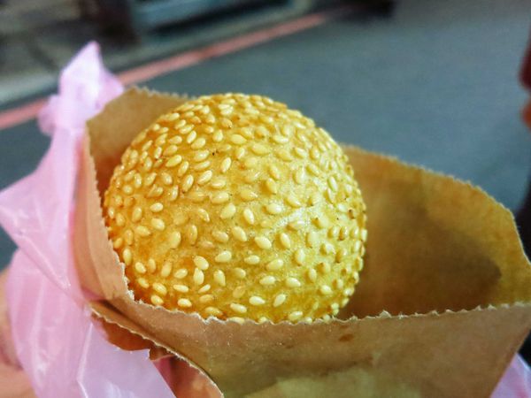 【新莊排隊美食】無名地瓜球-從小吃到大的零嘴