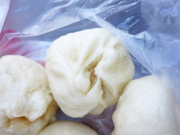 【三重美食】二重國小轉角小籠包-1顆6元便宜又美味