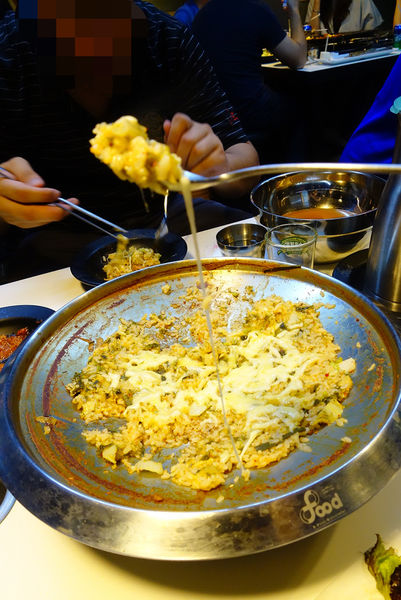 八色烤肉：韓國第一品牌 八色烤肉 ~ 超人氣訂位滿滿滿的八色豬 - 捷運忠孝敦化站