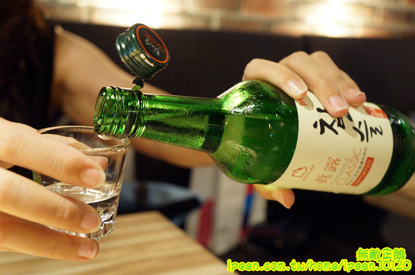 銅盤嚴選韓式烤肉(中山店)：【台南-中西區】吃到飽x中秋烤肉新選擇!~嚴選安格斯黑牛/雲林快樂豬/CAS國產雞..《銅盤嚴選韓式烤肉》