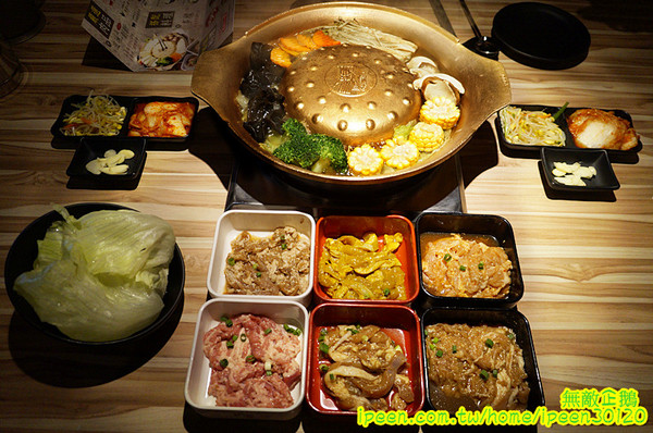 銅盤嚴選韓式烤肉(中山店)：【台南-中西區】吃到飽x中秋烤肉新選擇!~嚴選安格斯黑牛/雲林快樂豬/CAS國產雞..《銅盤嚴選韓式烤肉》