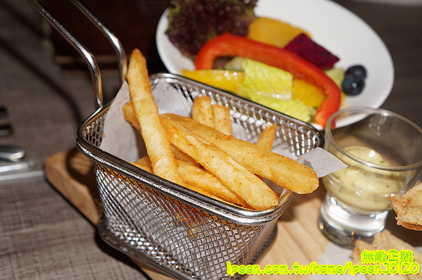 1004 Brunch 早午餐：【台南-中西區】天使x韓國歐巴..韓風早午餐~《1004 Brunch 早午餐》