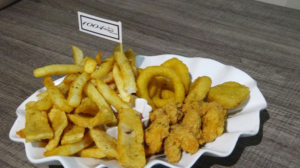 1004 Brunch 早午餐：【台南早午餐】【中西區】靠近台南高商。在1004 早午餐，吃著韓式Bruch。