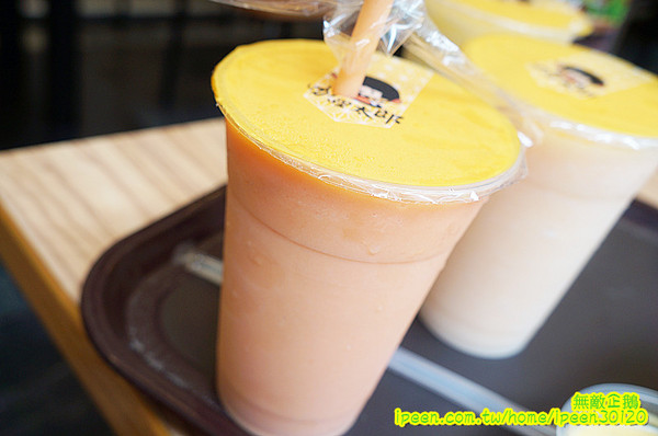 咖哩太郎 日式咖哩專賣(國賓店):【台南-東區】咖哩x新鮮果汁...大推咖哩焗烤燉牛肉.哈密瓜果汁.木瓜牛奶..《咖哩太郎 日式咖哩專賣》