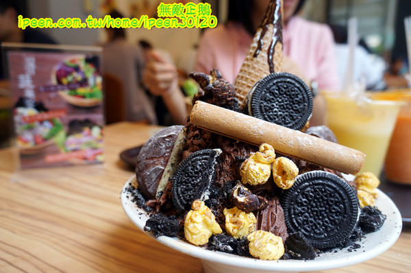 咖哩太郎 日式咖哩專賣(國賓店):【台南-東區】咖哩x新鮮果汁...大推咖哩焗烤燉牛肉.哈密瓜果汁.木瓜牛奶..《咖哩太郎 日式咖哩專賣》