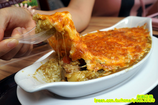 咖哩太郎 日式咖哩專賣(國賓店):【台南-東區】咖哩x新鮮果汁...大推咖哩焗烤燉牛肉.哈密瓜果汁.木瓜牛奶..《咖哩太郎 日式咖哩專賣》