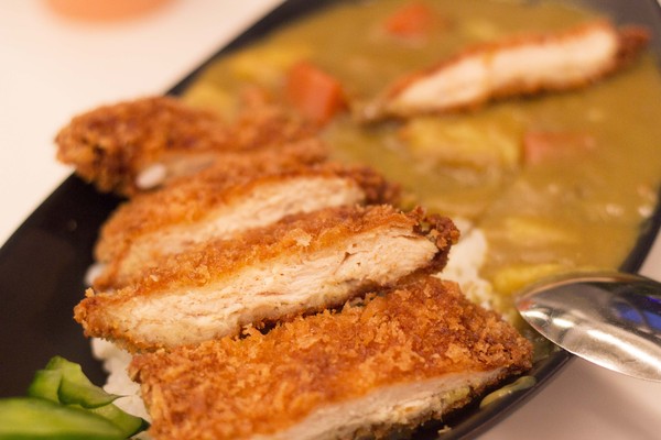 咖哩太郎 日式咖哩專賣(國賓店)：[台南] 平價咖哩X現打果汁 咖哩太郎 日式咖哩專賣